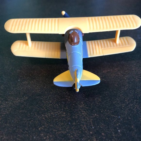 Disney Pixar Cars Diecast Biplane Vitaminamulch - Picture 2 of 5